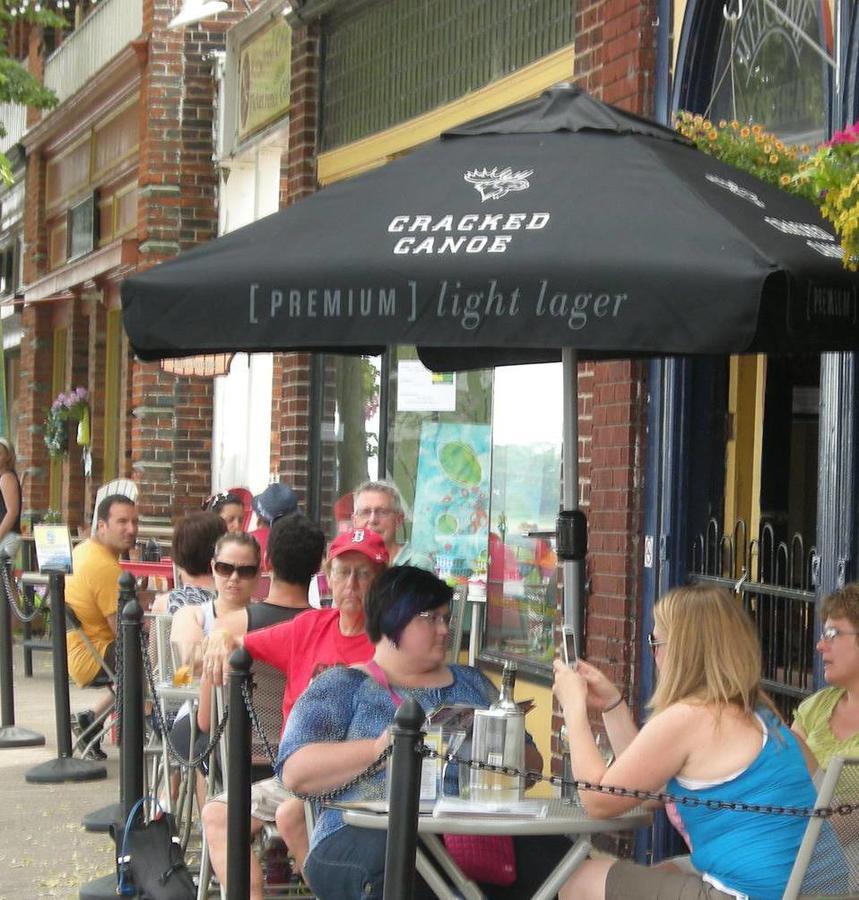 Canalside Restaurant, Inn & Kitchen Store Port Colborne Exterior photo